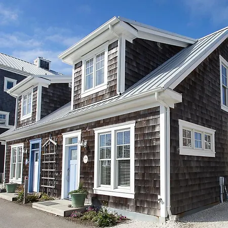 Whispering Sands By Seabrook Hospitality